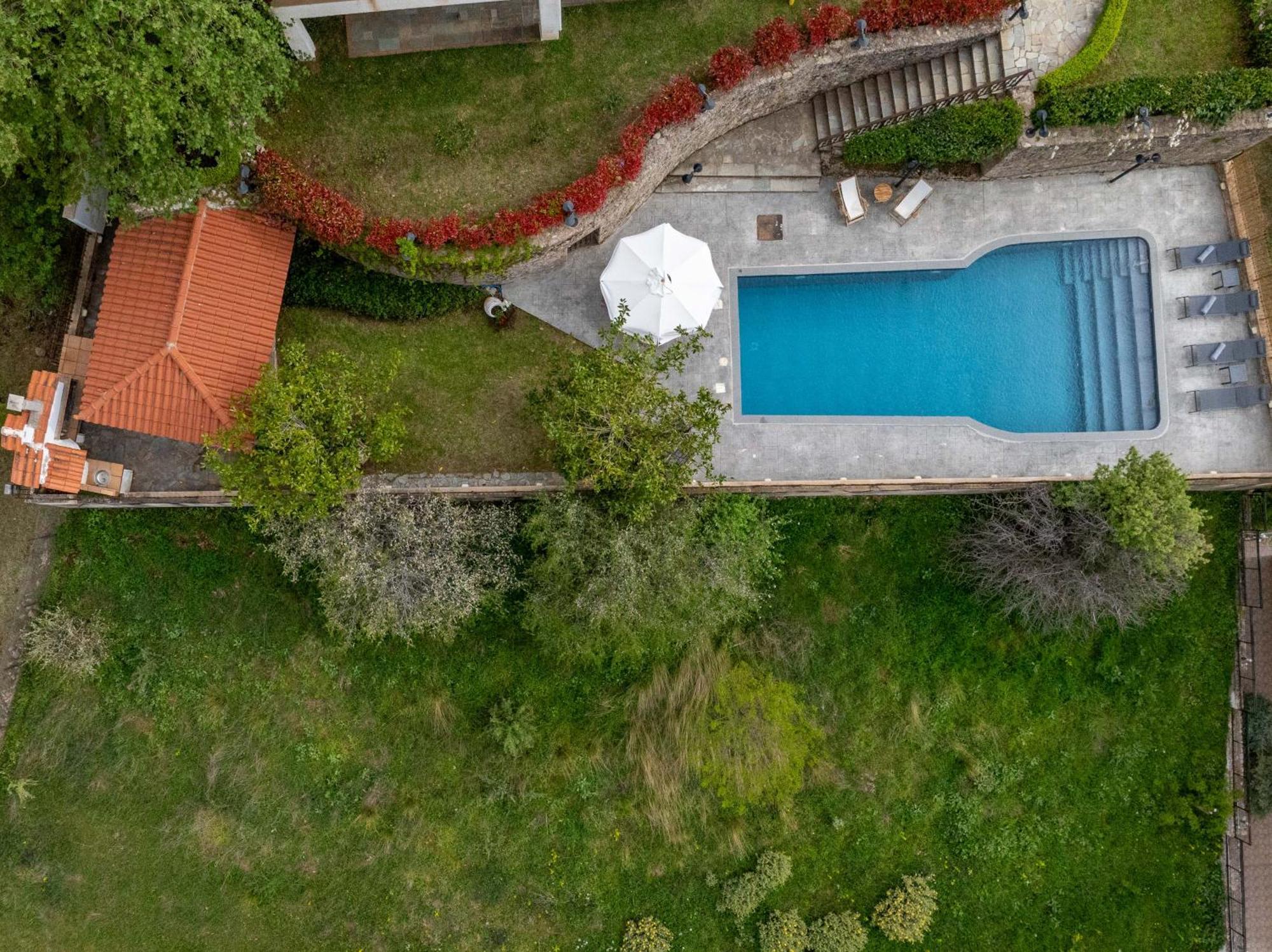 Traditional Luxury Villa Armonia Aigio Exterior photo