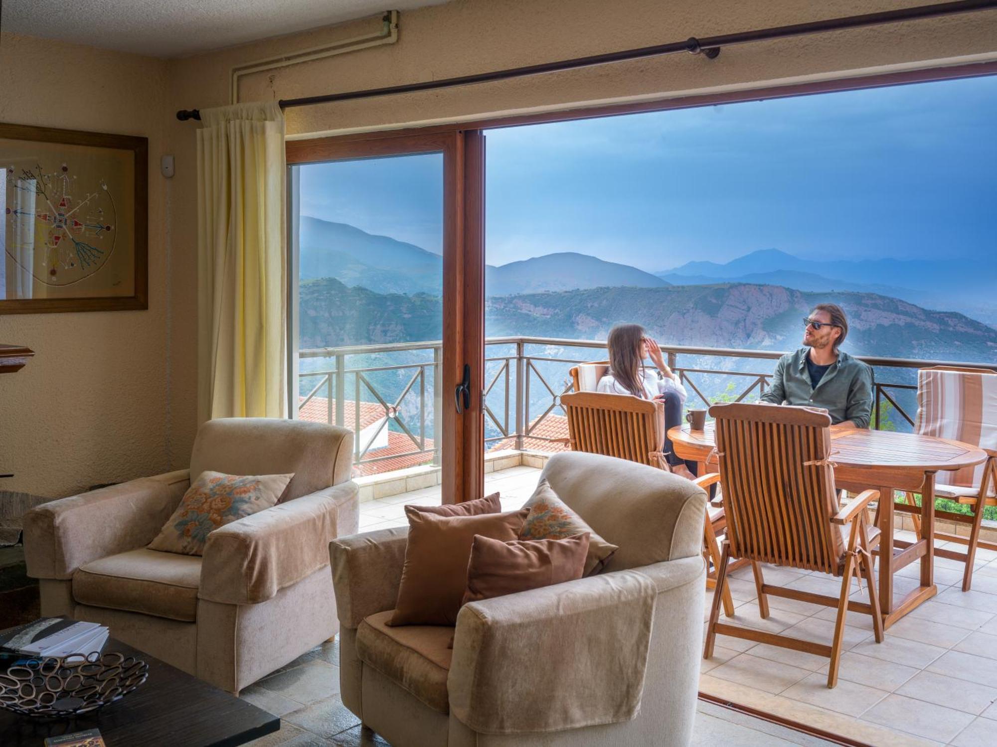 Traditional Luxury Villa Armonia Aigio Exterior photo